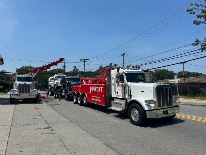Vincent heavy-duty towing equipment